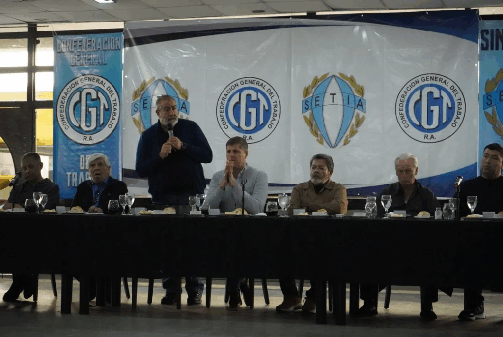 La CGT hizo su Confederal con discursos contra el Gobierno y seguirá negociando la próxima conducción