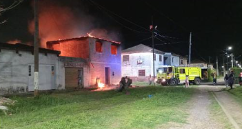 incendio en una vivienda de barrio domicilio