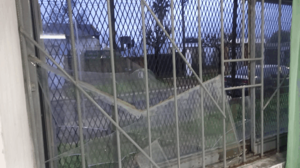 vandalismo en la escuela primaria daños