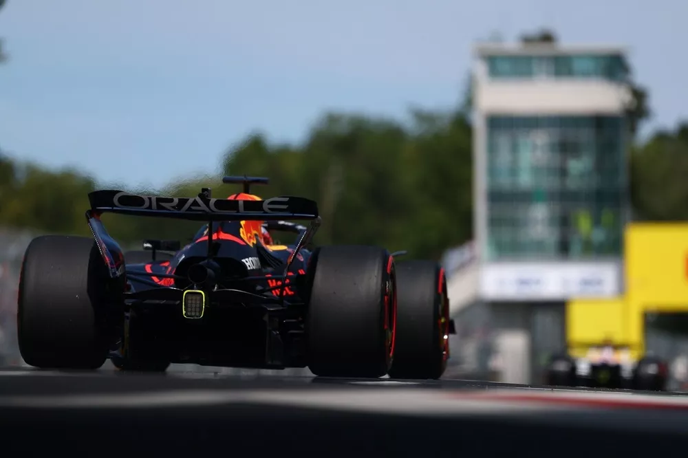 carrera pole para verstappen colapinto