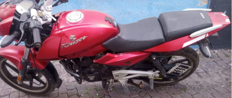 jóvenes fueron aprehendidos moto