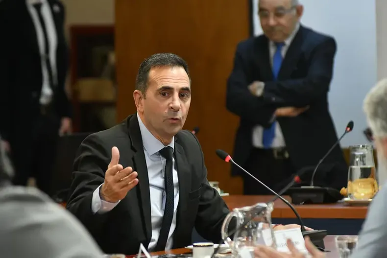 El teléfono de Petroni: las llamadas y chats que investigan Marijuan y Casanello