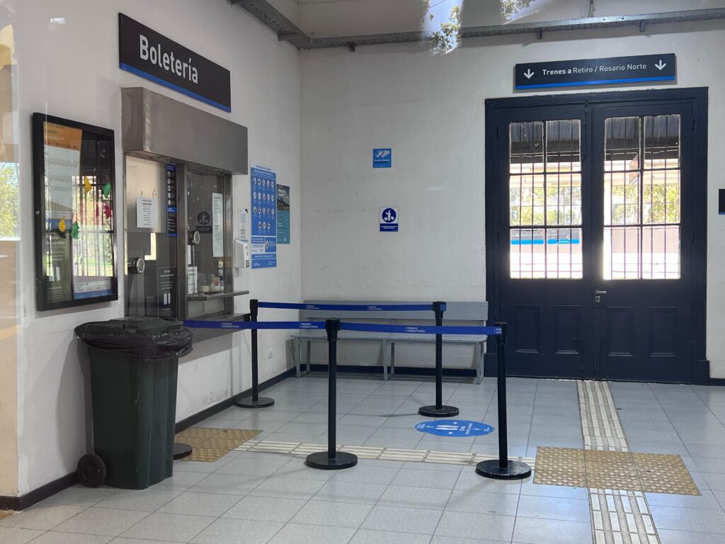pasajes de trenes suspensión