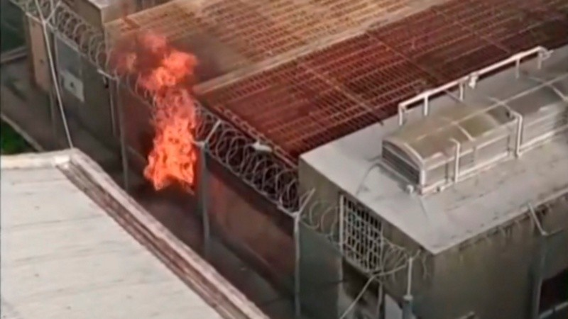 internas motín e incendio en la comisaría 5