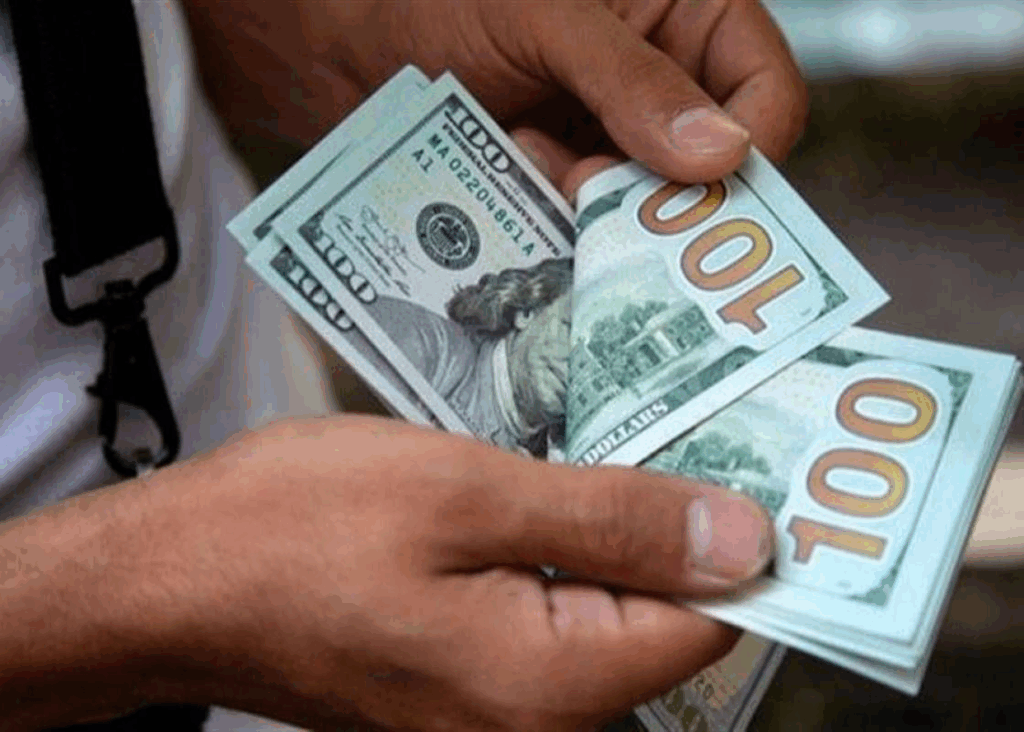 dolar superó los 1500 bancos