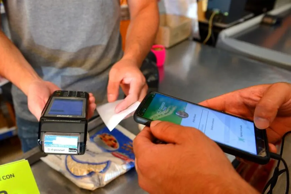 Cuenta DNI: los beneficios de octubre y los descuentos por el Día de la Madre