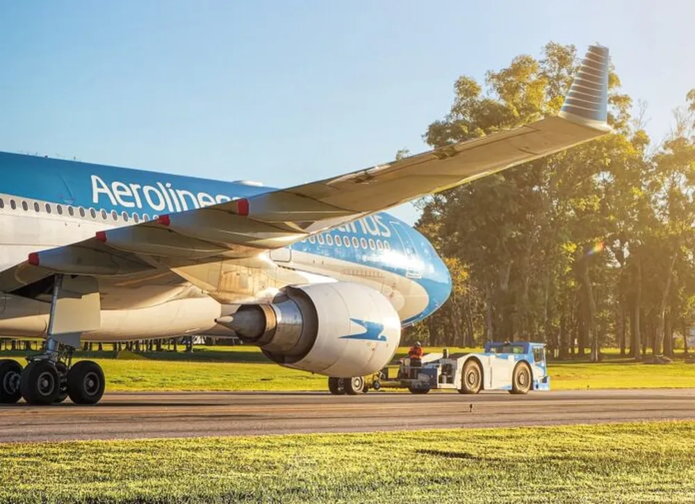 Los vuelos de Aerolíneas Argentinas sufrirán demoras y cancelaciones este viernes