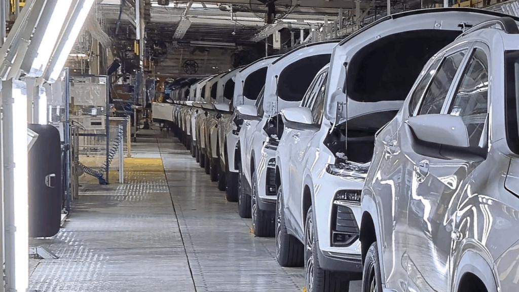 En medio de la presión por el dólar, las automotrices aumentaron hasta un 6% los autos 0km en Argentina