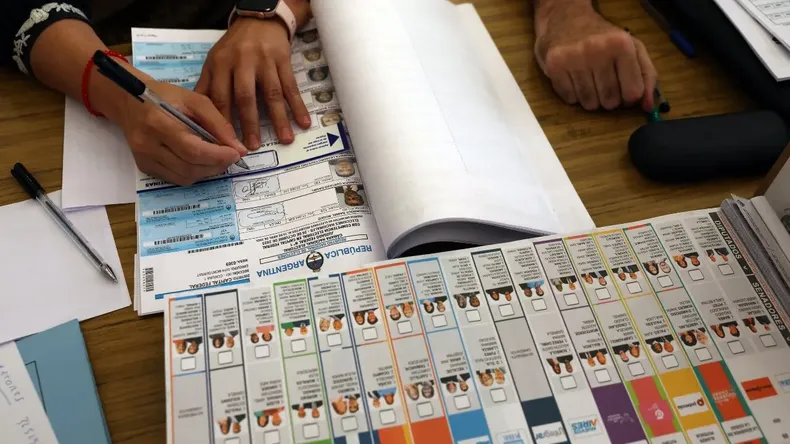 La Cámara Nacional Electoral advirtió por una estafa con falsas multas por no votar en las legislativas