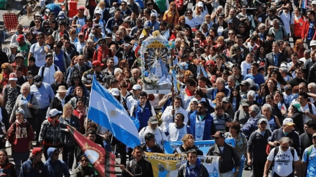 miles de fieles marcharon a luján manifestación religiosa