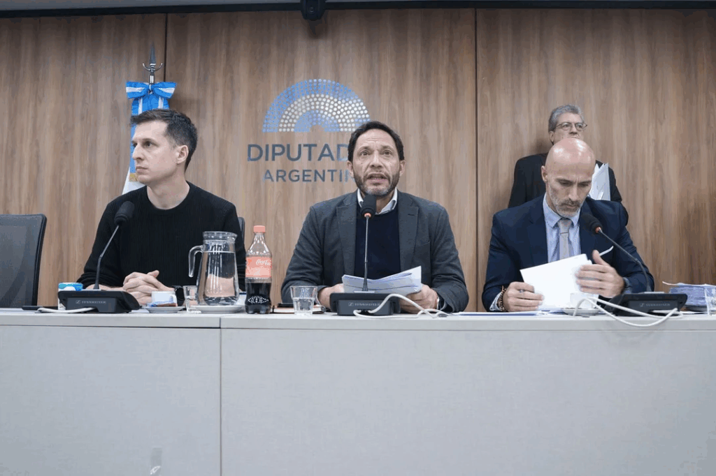 La comisión Libra vuelve a reunirse, aunque ninguno de los invitados confirmó su presencia