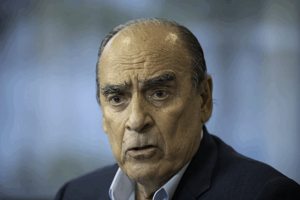 Santiago Caputo