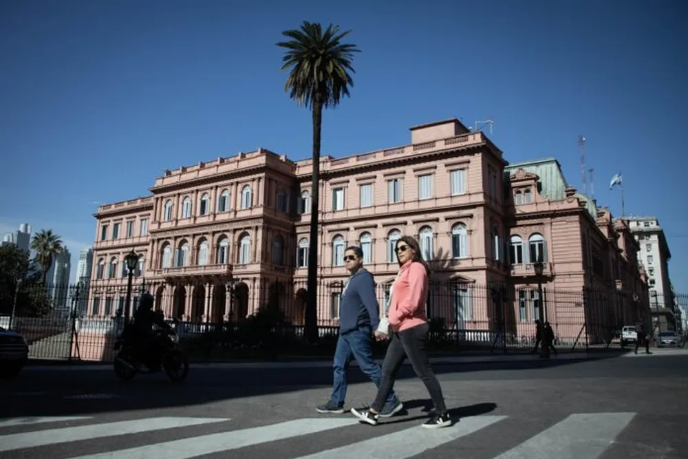 El Gobierno nacional aprobó un nuevo reglamento para las contrataciones de empleados públicos