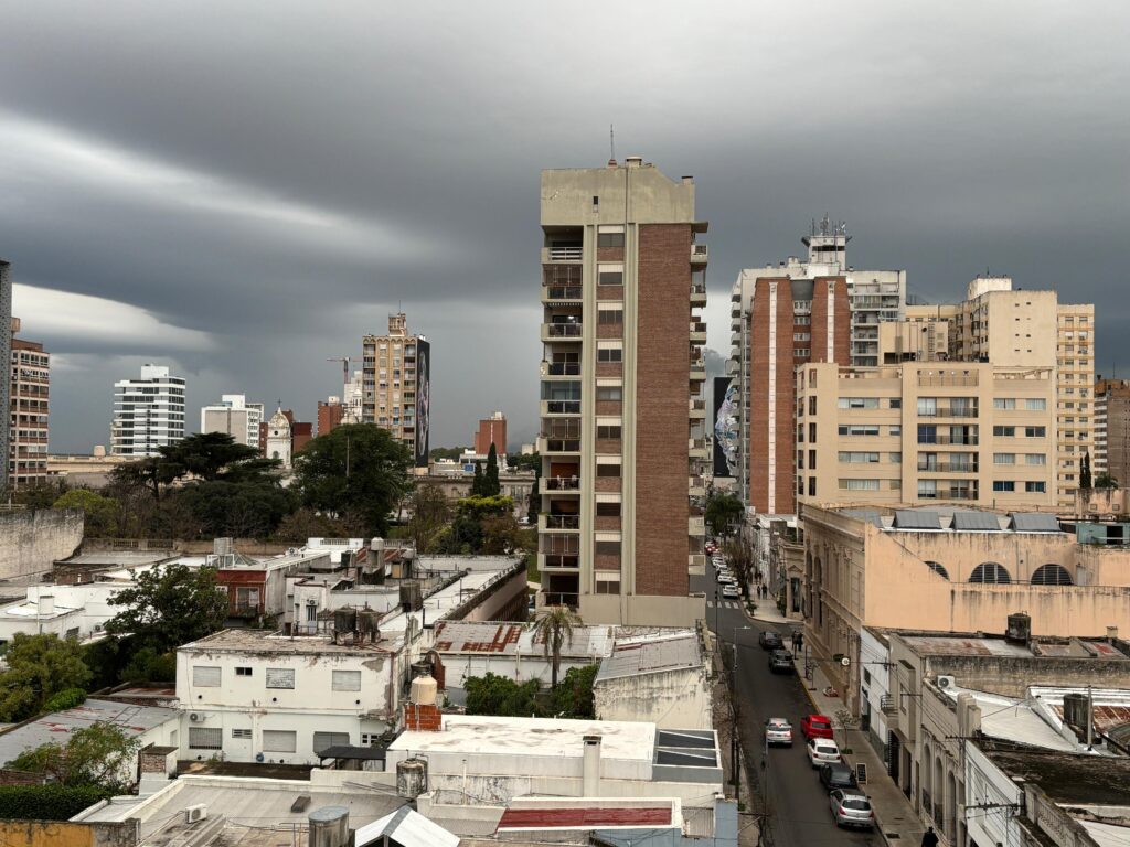Alerta amarilla: noviembre terminaría con tormentas eléctricas y lluvias para este domingo