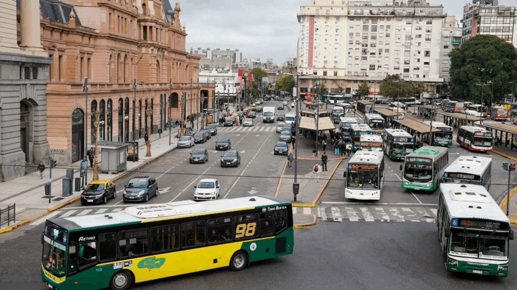 Aumenta el boleto de colectivos en el AMBA y se acerca a los $500