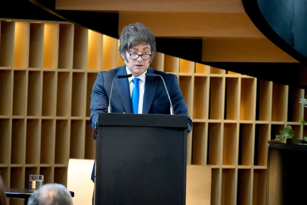 Javier Milei: “Abrochensé los cinturones porque va a haber mas reformas”