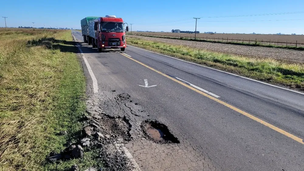 Rutas nacionales: alertan que 30 mil kilómetros requieren mantenimiento “urgente”