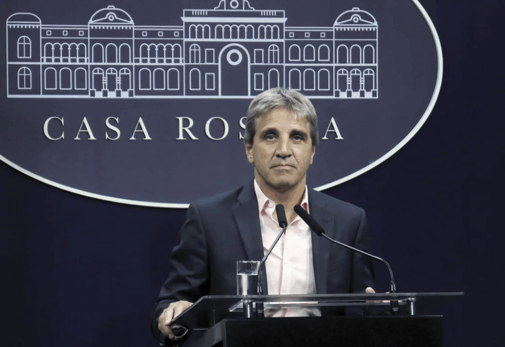 Luis Caputo celebró el dato de la actividad económica de septiembre
