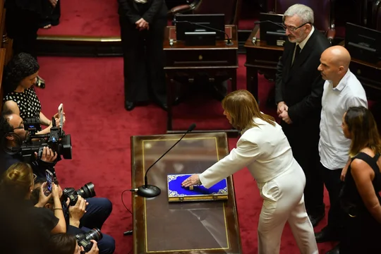 senadores juraron