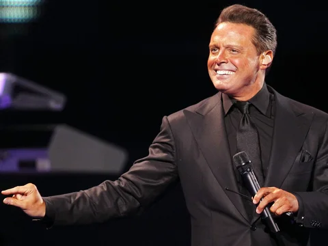 Los grandes amores de Luis Miguel