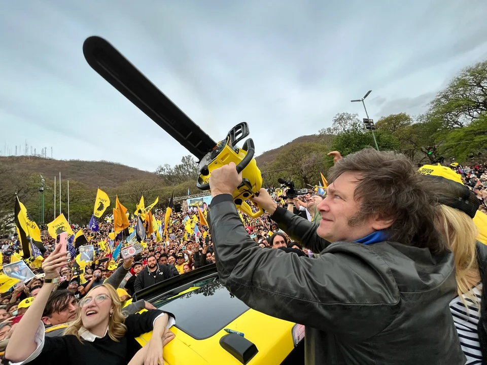 motosierra Milei gasto público PIB