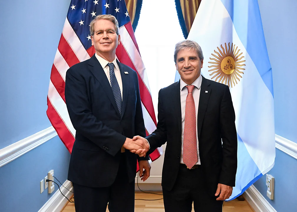Scott Bessent ya habría recomprado lo dólares vendidos swap