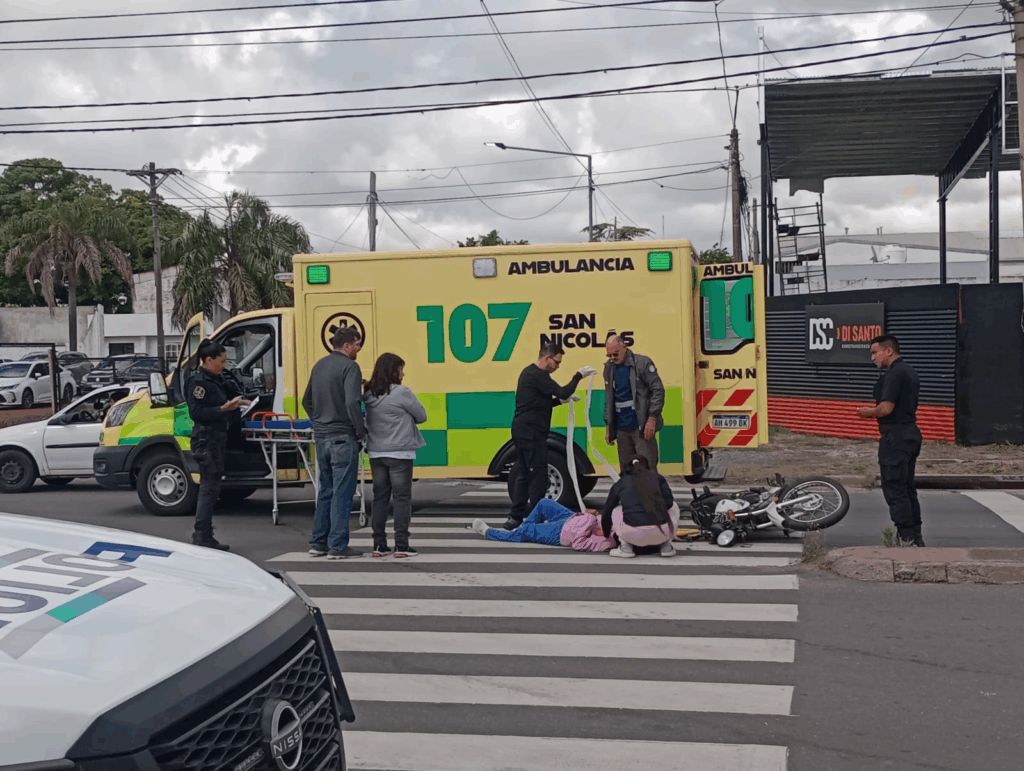auto y moto accidente zona sur