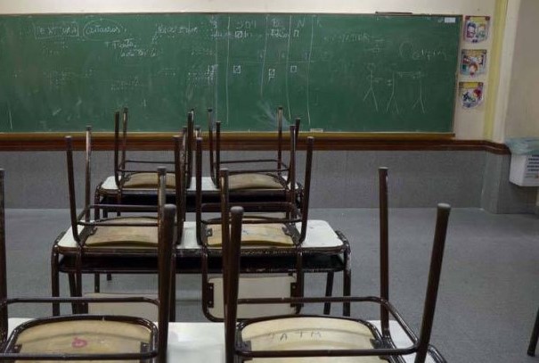 paro de auxiliares de educación ATE