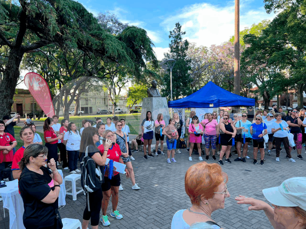 Comenzó en Plaza Sarmiento la tradicional caminata por el Día Mundial de la Diabetes