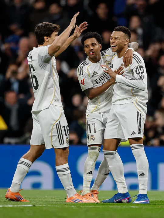 El Real Madrid cerró el 2025 con un triunfo ante Sevilla en La Liga