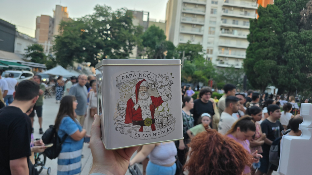 iniciativa solidaria latas pan dulce nicoleño