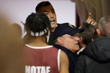 básquet italiano luis scola vestuarios