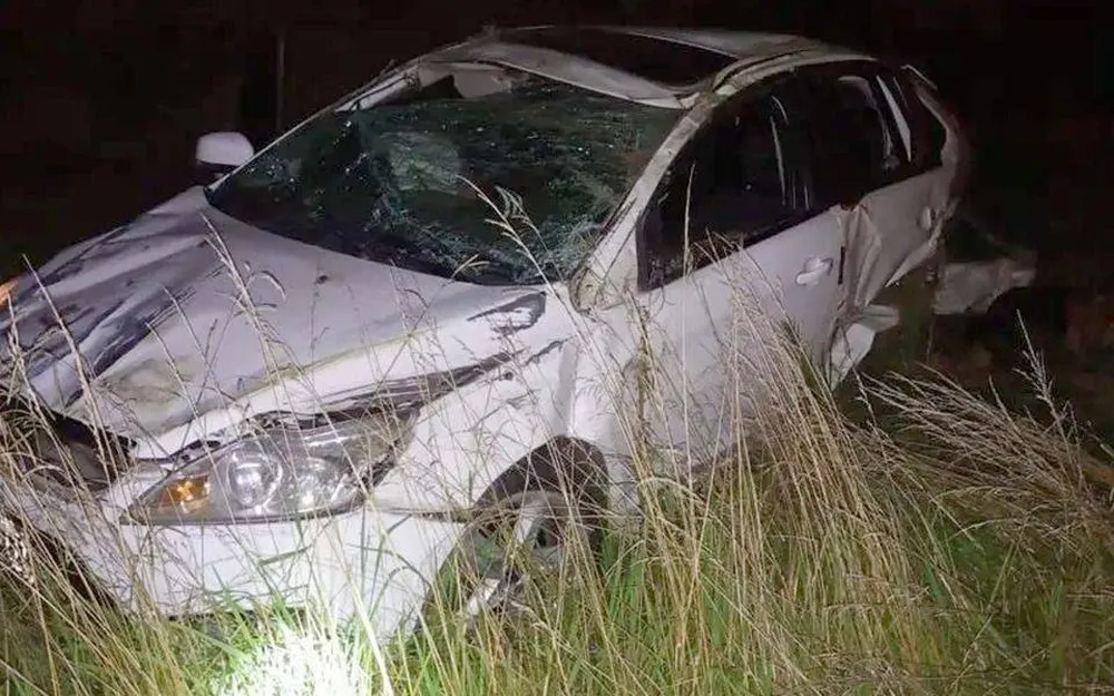 Muerte en la ruta 2: un auto impactó contra un carro remolcado a la altura de Lezama