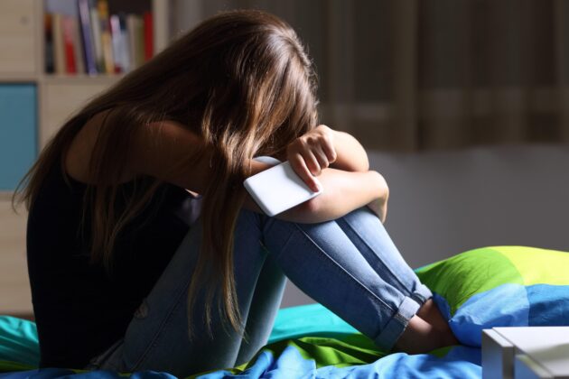 Cómo afecta el acoso en redes sociales a las mujeres jóvenes | Diario ...
