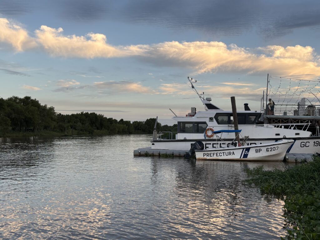 El río Paraná en San Nicolás superó los 2 metros, alcanzó el nivel más alto en un año y muestra una tendencia de crecimiento