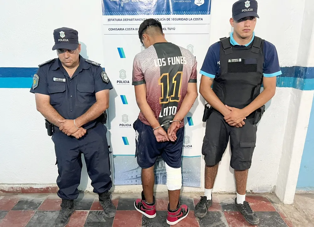 Operativo de película en San Clemente del Tuyú: robaron una moto, chocaron y fueron detenidos tras una persecución