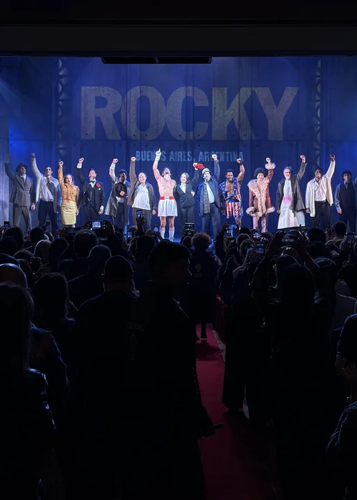 nico vázquez vuelve rocky obra