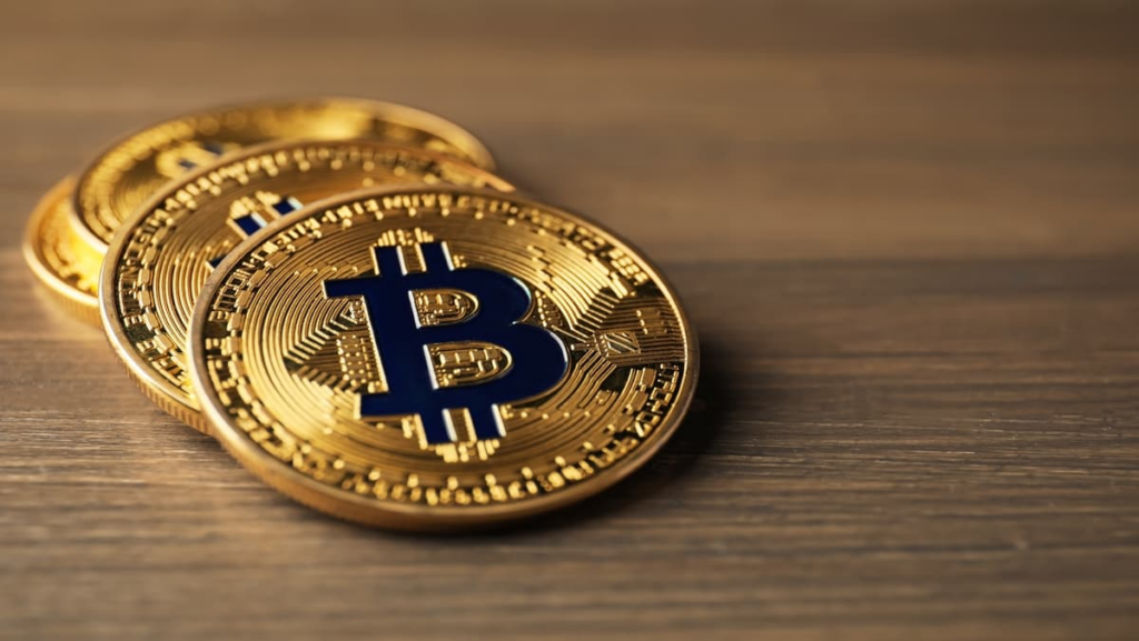 Bitcoin cayó a u$s87.000 en un mercado presionado por la tensión geopolítica