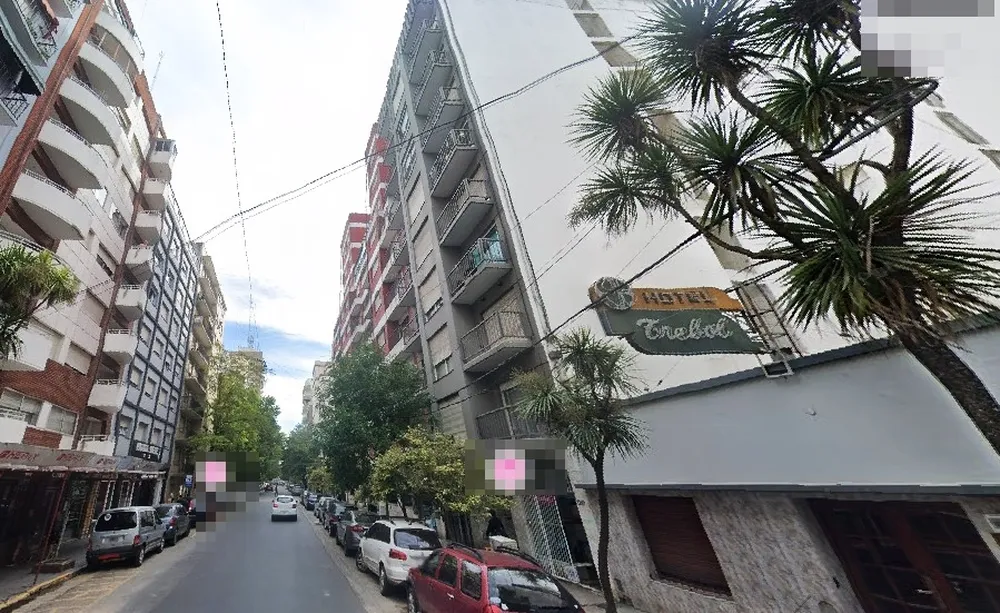 Mar del Plata: un turista cayó desde un octavo piso y murió en un hotel céntrico