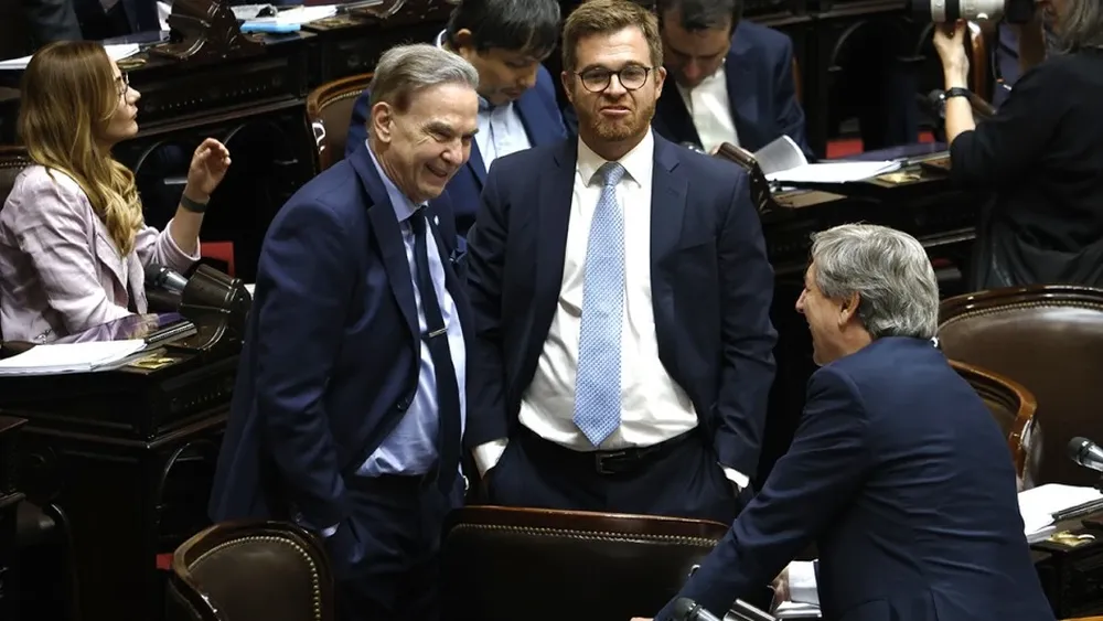 Diputados buscan una agenda federal por fuera del kirchnerismo y acercan posiciones con Pichetto