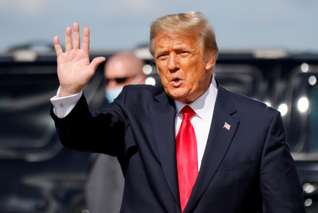 Donald Trump anunció que Venezuela entregará hasta 50 millones de barriles de petróleo a Estados Unidos