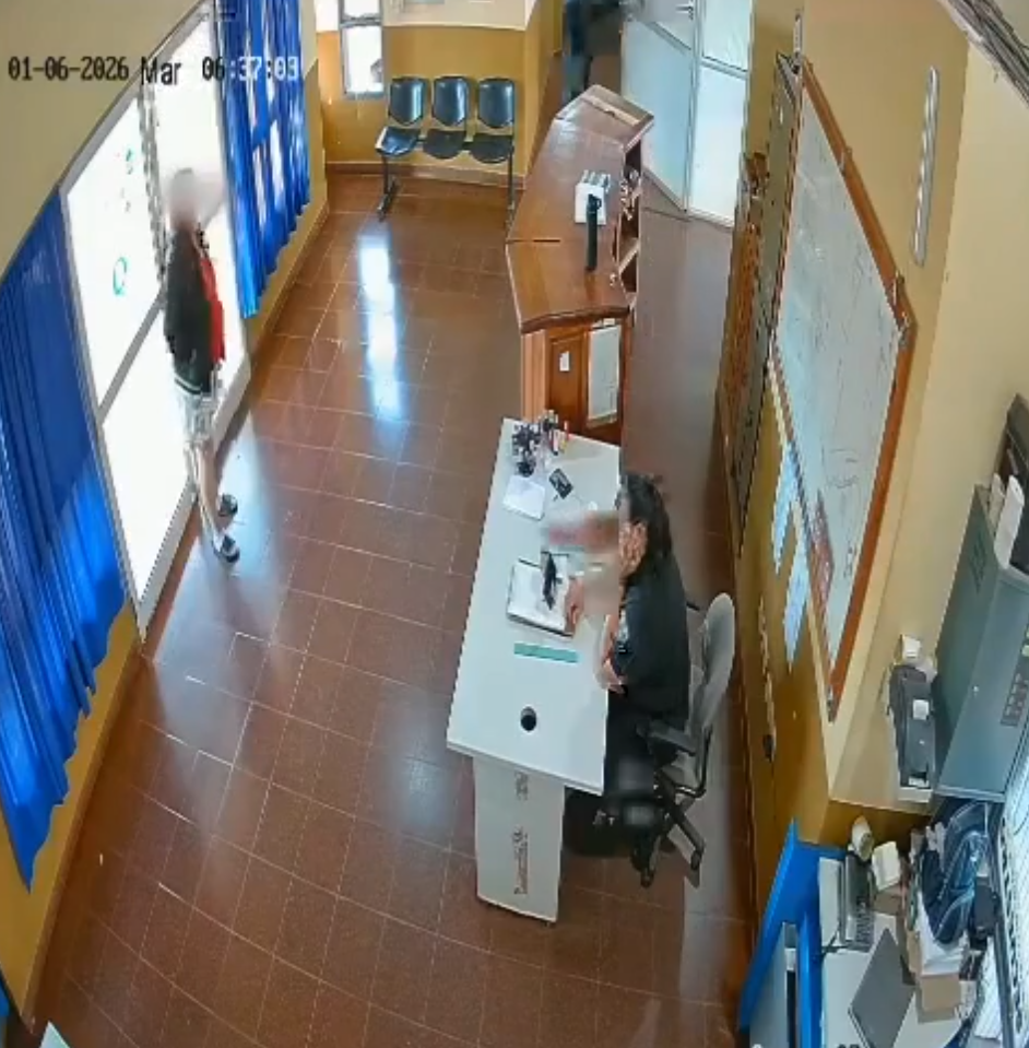 "Por lo que le hicieron a mi hijo": una mujer se prendió fuego en una comisaría de Misiones y tiene quemaduras en el 35% del cuerpo