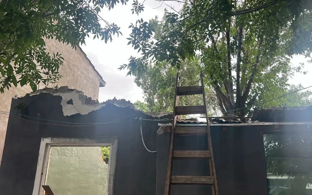 Vacaciones, robo y devastación: le vaciaron la casa en Tigre y se llevaron hasta el techo