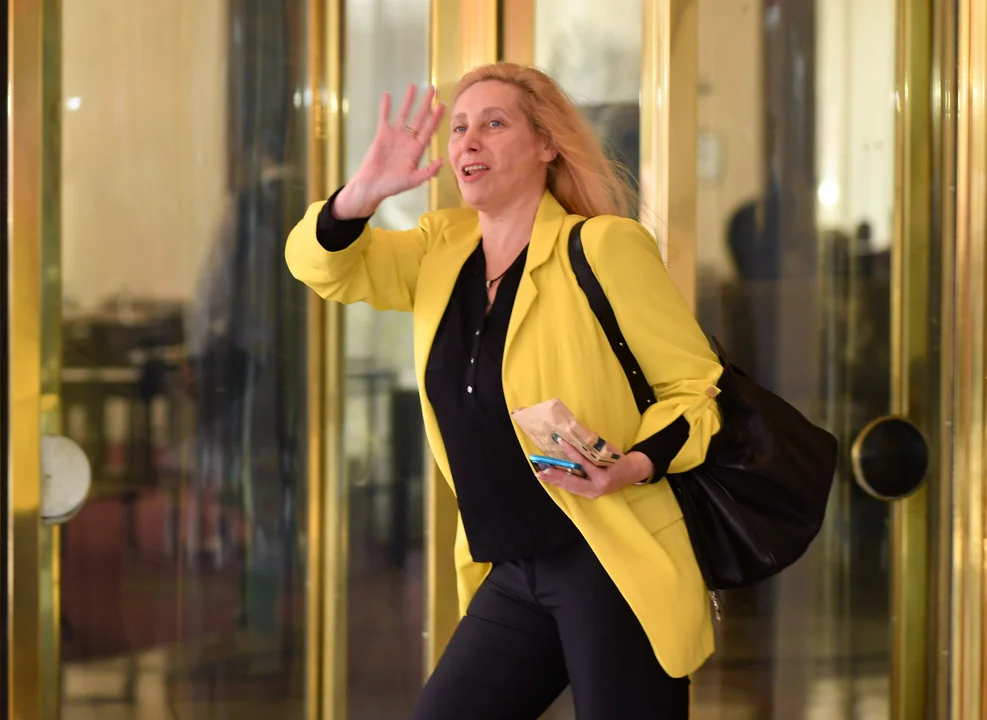 Karina Milei asistió al teatro para ver la obra en la que actúa la pareja de Patricia Bullrich