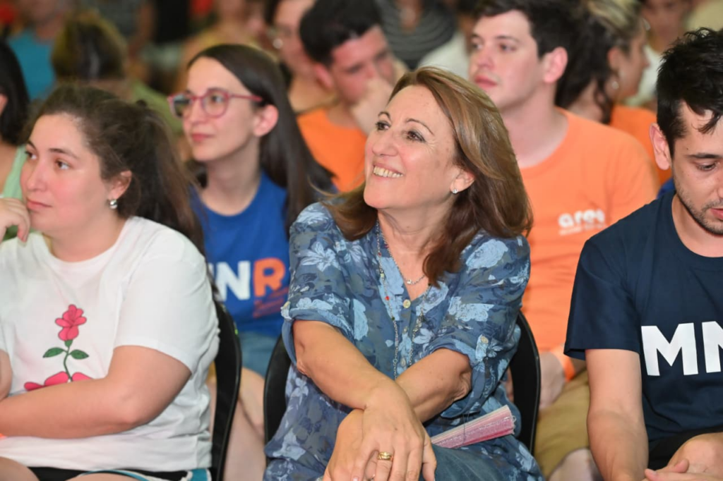 jóvenes socialistas camping uom