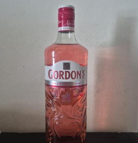 Barrio Somisa: aprehendieron a un hombre por el hurto de una botella de gin en un supermercado