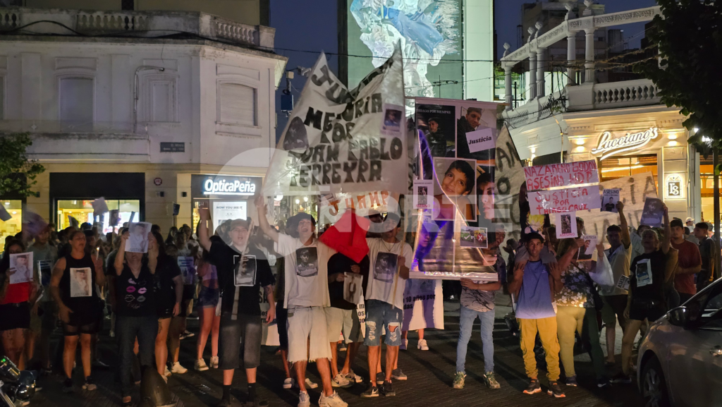 Familiares y vecinos autoconvocados pidieron justicia por víctimas de accidentes viales y homicidio