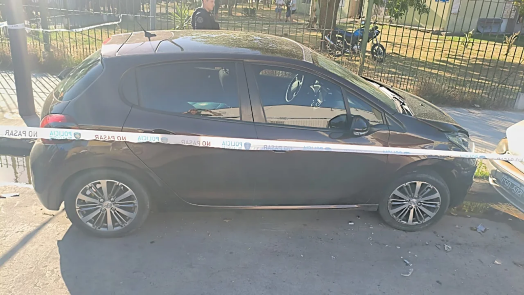Cuatro detenidos por circular en un auto robado en Villa Soldati