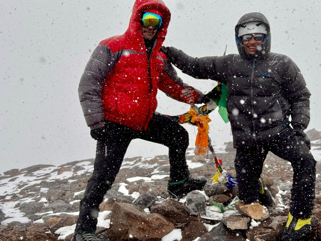 Aconcagua: dos amigos nicoleños en la cima más alta de América | Diario ...