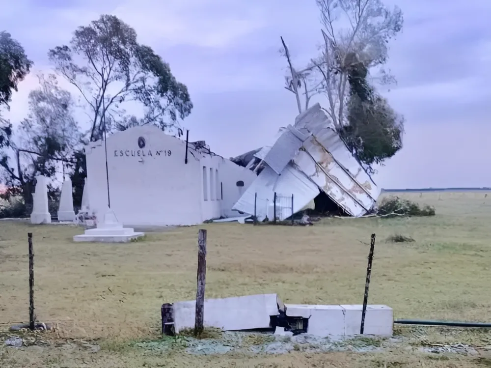Temporal atípico causó destrozos en el interior bonaerense